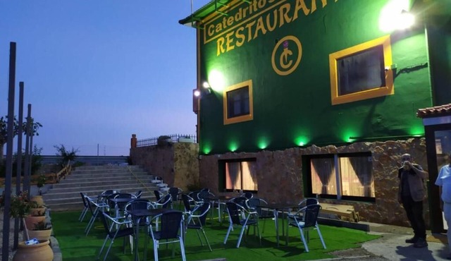 Hostal Catedritos Ibéricos A-5 KM 154