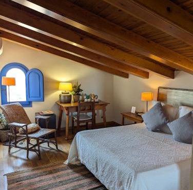 Hostal de la Plaça - Hotel Boutique