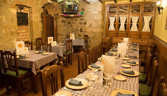 Hostal Hueso