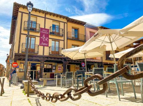 Hostal Restaurante Ainoa