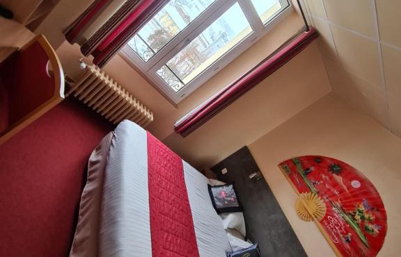 HOSTELLERIE du CANTAL