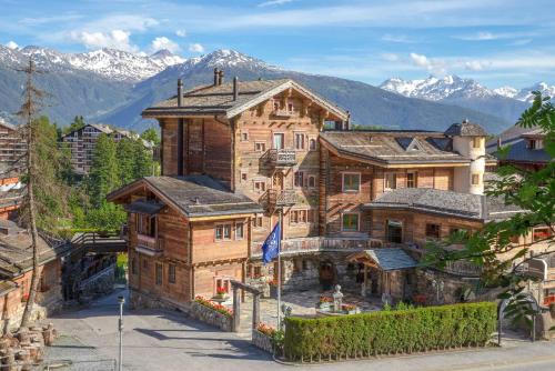 Hostellerie du Pas de l'Ours "Relais et Châteaux"