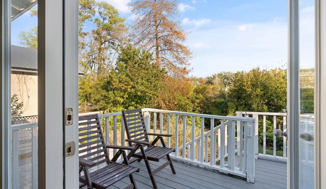 Hosting Long Term Renters, FLETC and big dog friendly. Sleeps 8