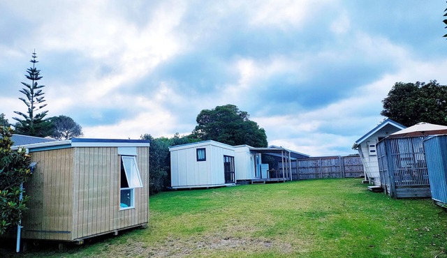 Hosts on the Coast Kowhai Kabins