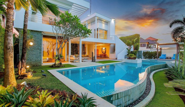 HOT DEAL , Golf and Sea View Villa near Dream Land Beach , Free Daily Car Use