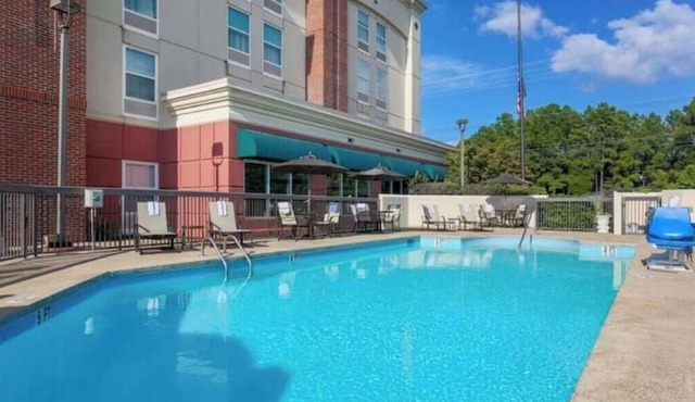 Hot Pick! 1BR Suite w/Free Breakfast, Pool&Gym