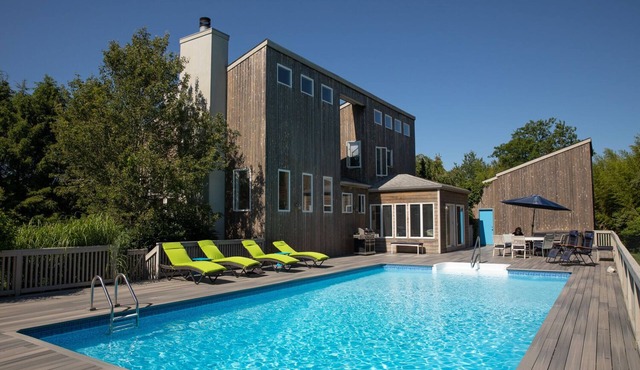 HOT SALE 7/1 - 14 ONE WEEK 15000 TWO 25000nnGREAT HOUSE, LOCATION