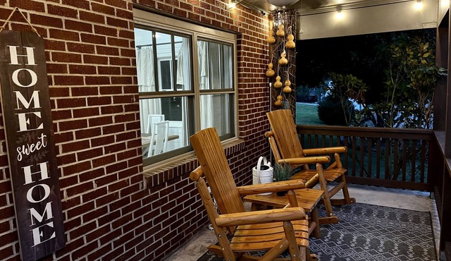 Hot Specials, Close to everything! Guests love it!