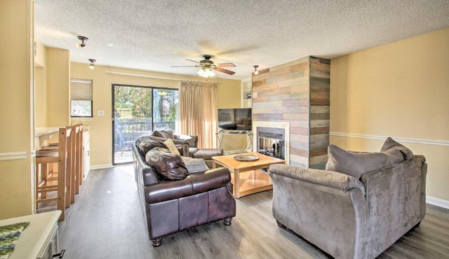 Hot Springs Condo on Lake Hamilton with Resort Perks