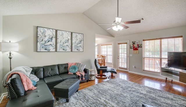 Hot Springs Getaway w/Deck, 8 Mi to Downtown!