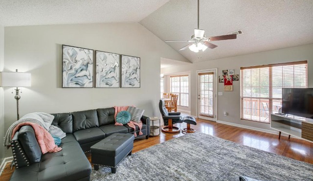 Hot Springs Getaway w/Deck, 8 Mi to Downtown!