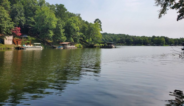 Hot Springs Nature Getaway Lake House on Lake Catherine