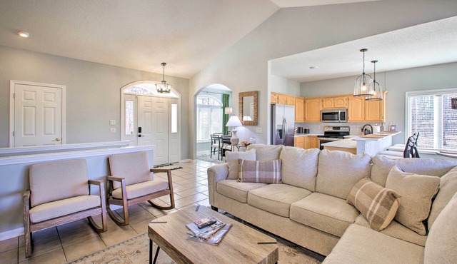 Hot Springs Village Home on Golf Course!