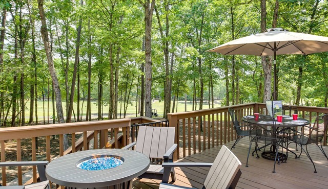 Hot Springs Village Golf Getaway w/Deck!