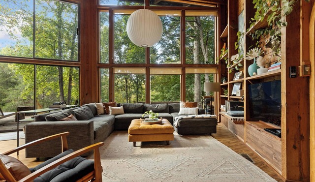 Hot Tub + 2 Cabins + 30 Acre on Little Buffalo River-Ozark National Forest