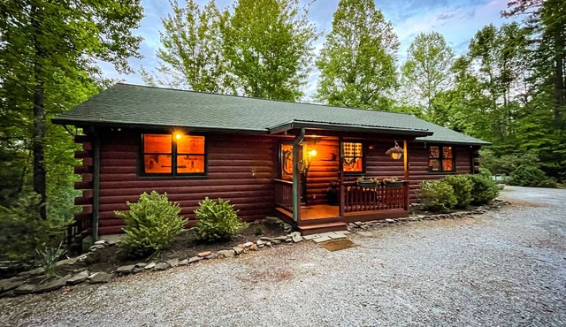 Hot Tub-3 Kings-stunning VIEW - Dog Friendly, Wifi, Fire Pit, Garden, Games