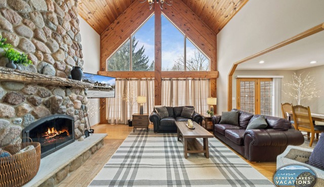 Hot Tub | 5 Minutes to Wilmot Ski Resort | Game Room