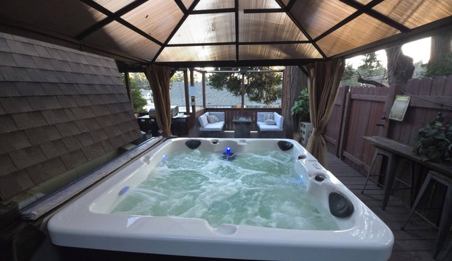 Hot Tub A-Frame Cabin - Lake Arrowhead Escape