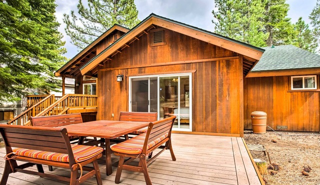 Hot Tub Access, Near Skiing: Tahoe Donner Cabin