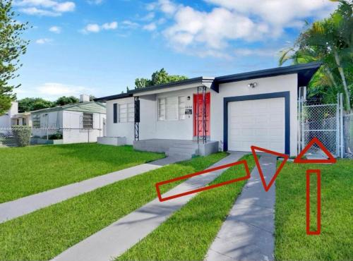 HOT TUB and Washer & Dryer in Unit