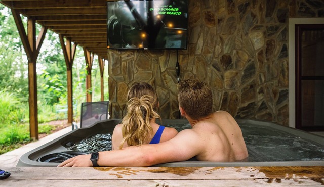 Hot Tub/Balcony Views/Gameroom