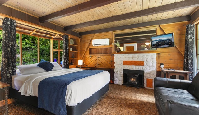 Hot Tub Cabin #1