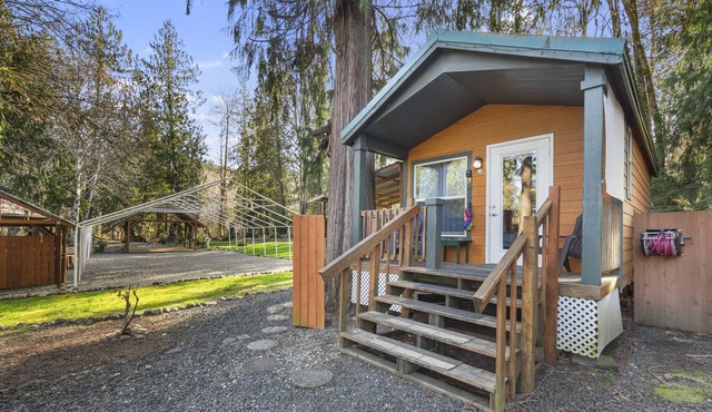 Hot Tub Cabin #9
