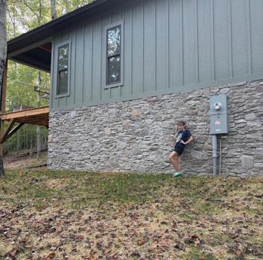 Hot Tub Cabin + Screened Porch | Red River Gorge