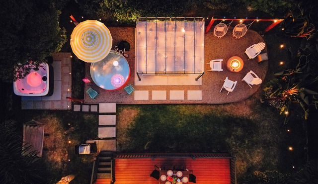 Hot Tub, Cowboy pool, Games, 2 miles to beach & 10 miles to Legoland