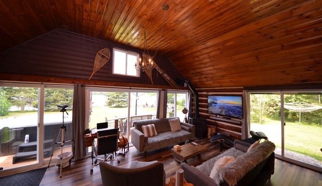 Hot Tub | Dock | Swimming | Close To Ottawa