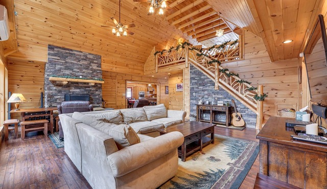 Hot Tub & Dock: Waterfront Cabin in Old Forge!