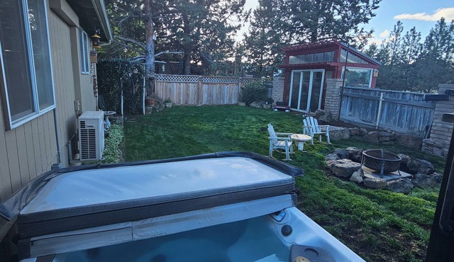 hot tub, dog friendly, 3-bedroom home with all the essentials for the family.