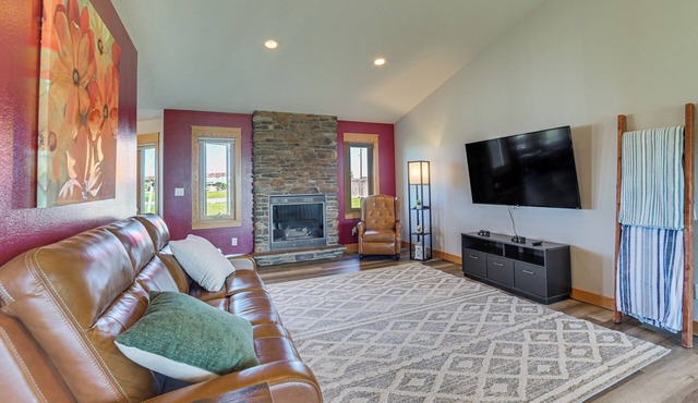 Hot Tub & Fenced Yard: Spacious Fargo Home!
