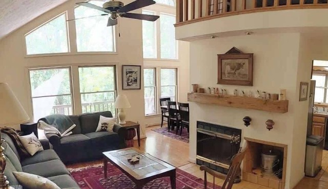 Hot Tub, Fire Pit, Deck, Screened Porch & More