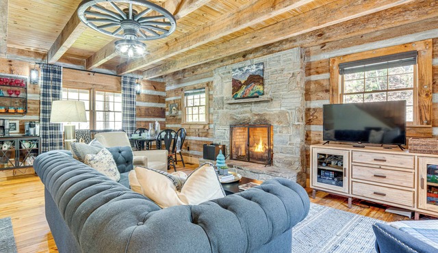 Hot Tub, Fire Pit & Creek Access: Whittier Cabin!