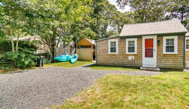 Hot Tub & Fire Pit: Dog-Friendly House in Yarmouth