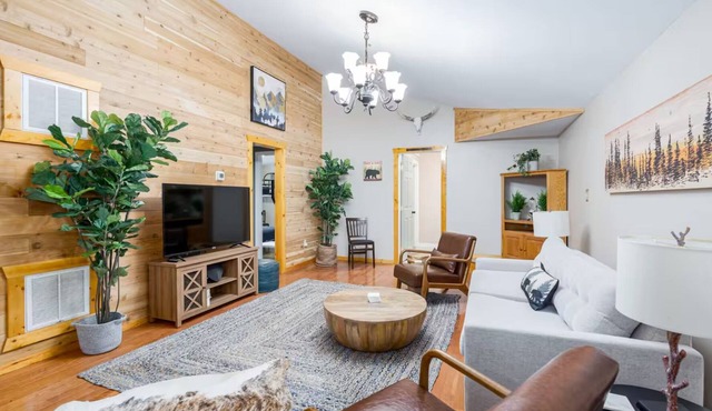 Hot Tub, Fire Pit, Grill, Deck w/Resort Amenities