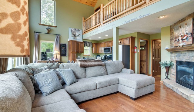 Hot Tub & Fire Pit! Lake-view Home in Blue Eye