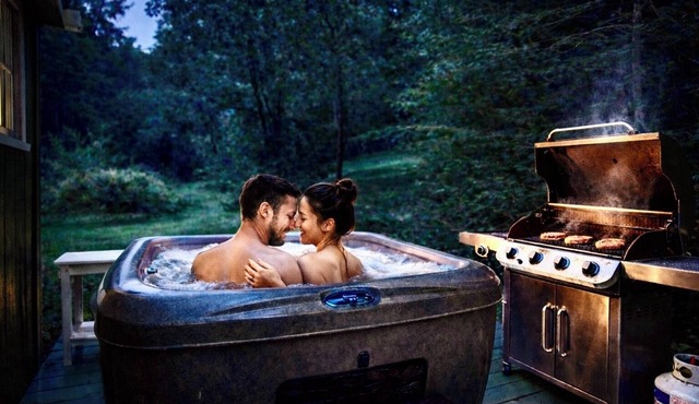 Hot Tub, Fire Pit, Pets Welcome - Firefly Haven Creekside Cabin Near Bryson City