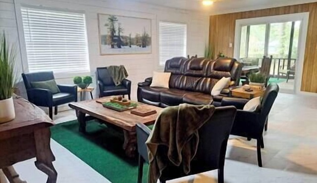 Hot tub - Firepit - across from boat ramp