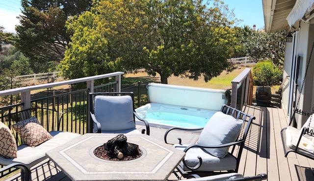 Hot tub, firepit & Gameroom. Near San luis Obispo, Pismo beach, Avila. Pets OK!