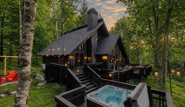 Hot Tub|Firepit|Pets|Near Hiking, Lake & Okemo