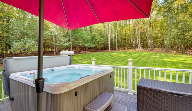 Hot Tub & Game Room Retreat Near Camelback!