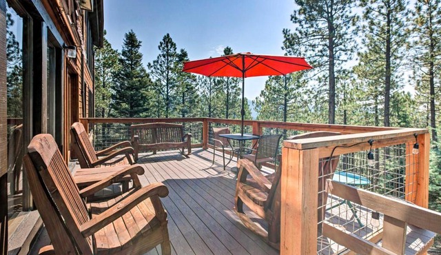 Hot Tub, Game Room Spacious Angel Fire Retreat!
