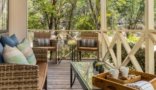 Hot Tub☀️Horse-Boarding🐴Gameroom🎯Cozy King Cottage