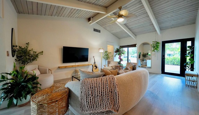 Hot Tub. Infrared Sauna w/Red Light Therapy. Cold Plunge. Close to Downtown WPB