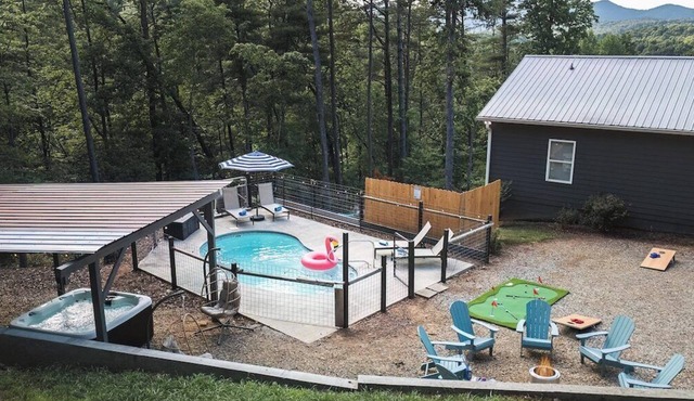 Hot tub - King Beds - Mini Golf - Games - Private Pool - BBQGrill - Pet Friendly