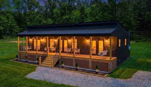 Hot Tub | King Suites | Outdoor Fireplace & Lounge