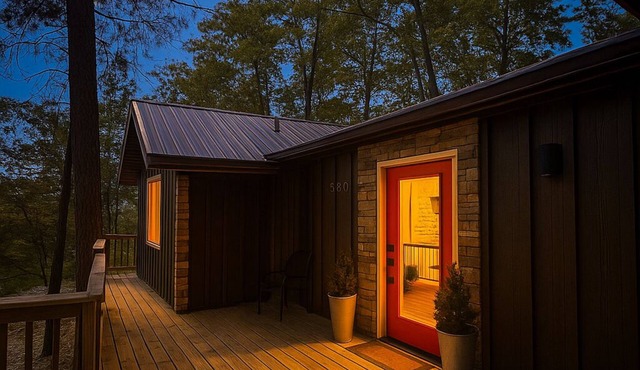 Hot Tub Minutes to RRG Fire Pit Secluded Pets WiFi