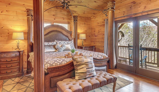 Hot Tub + Mtn Views: Peaceful Blue Ridge Retreat!